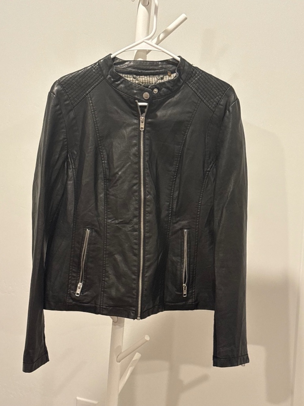 Black Rivet Black Leather Jacket - Size Large